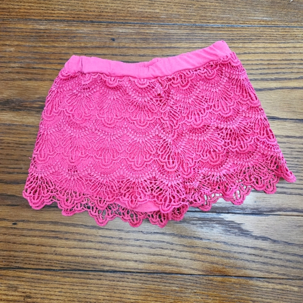 Pink girls lace shorts